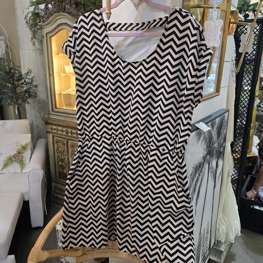 Candie's Black and White Chevron Midi Dress